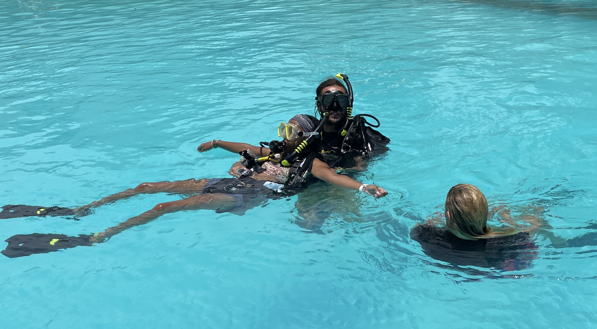 Dive instructor intern Rescue course