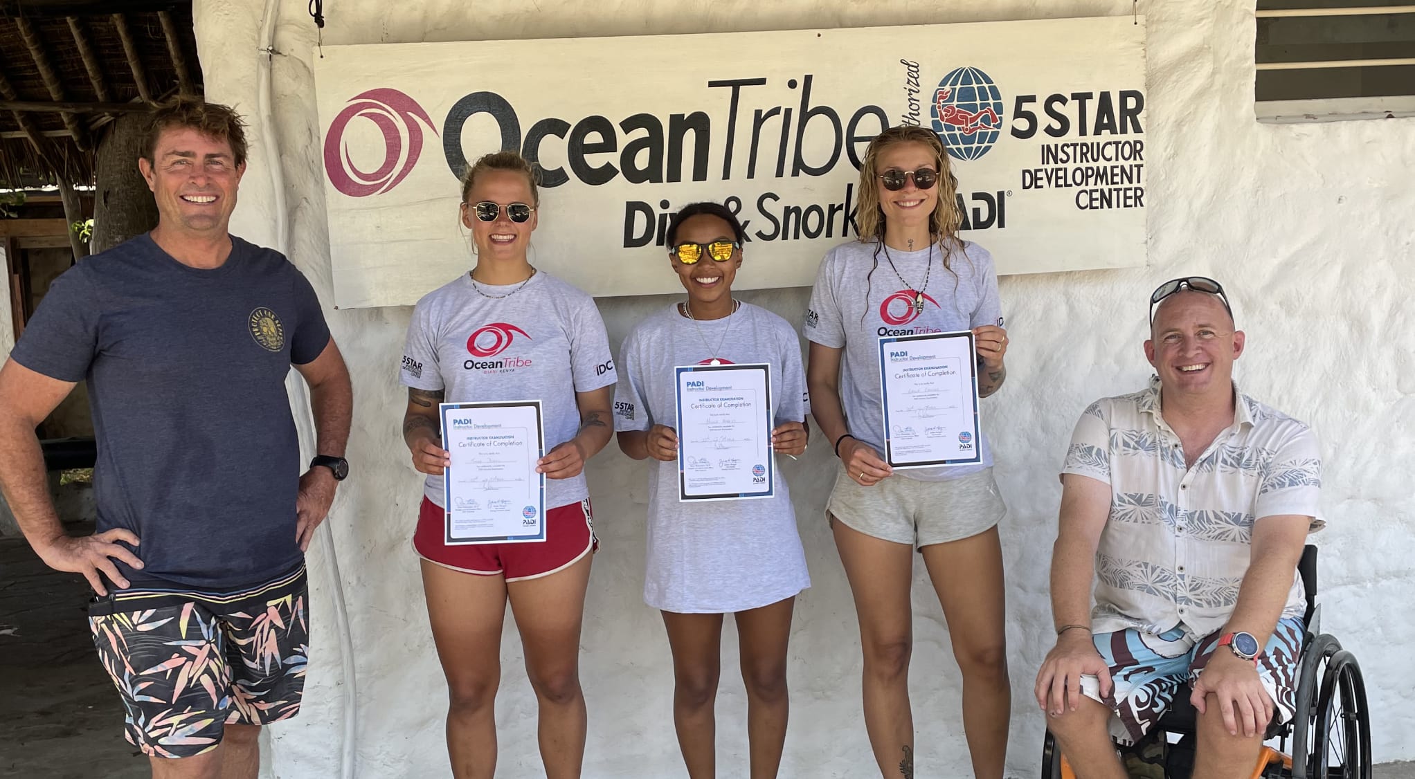 Dive instructor intern graduates